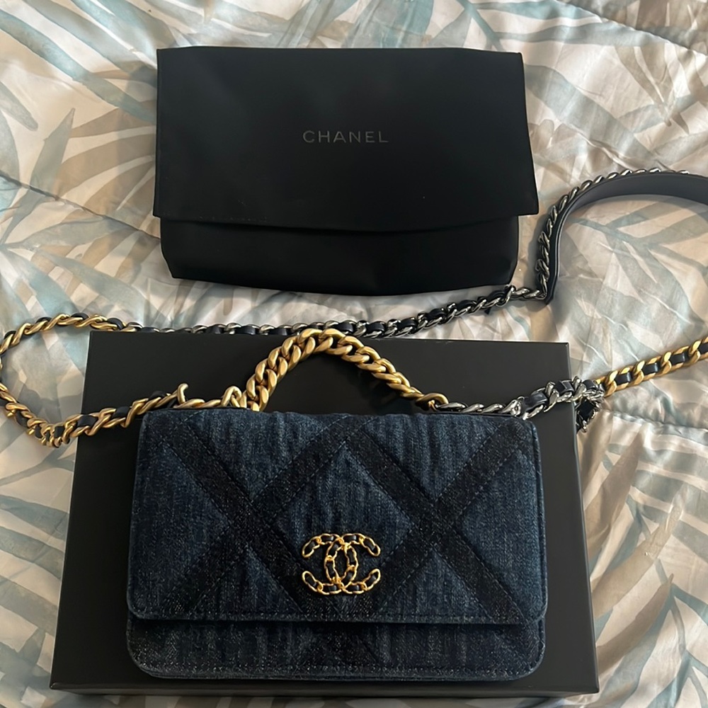 Authentic Chanel WOC